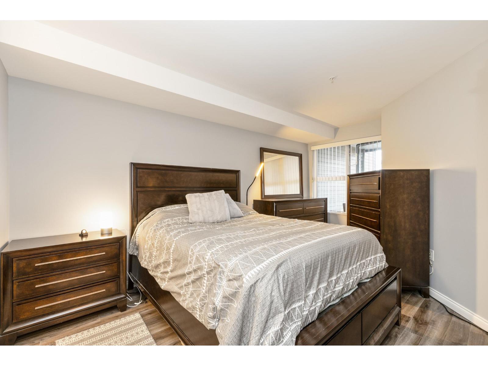 211 15210 PACIFIC AVENUE, White Rock