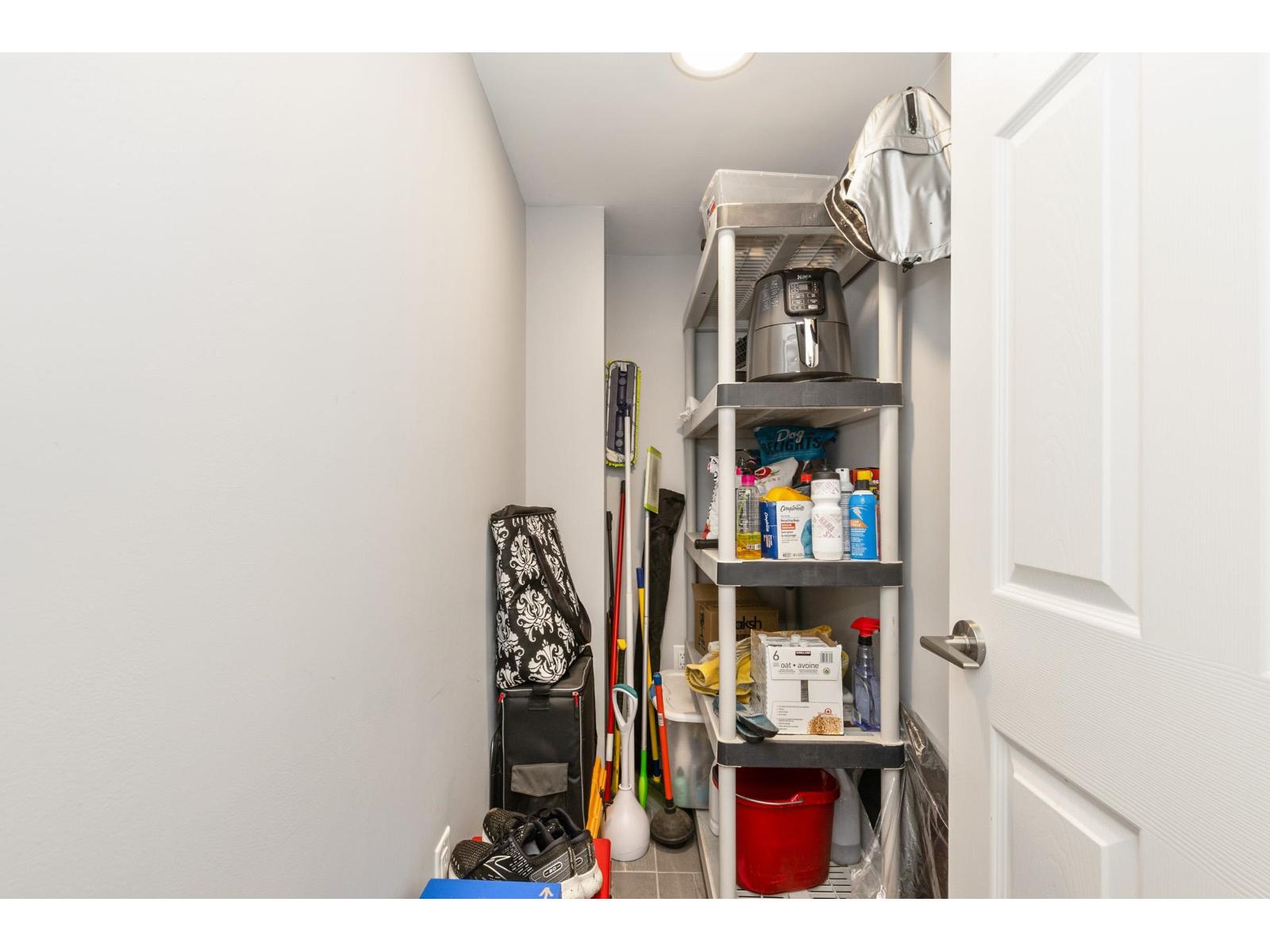 211 15210 PACIFIC AVENUE, White Rock