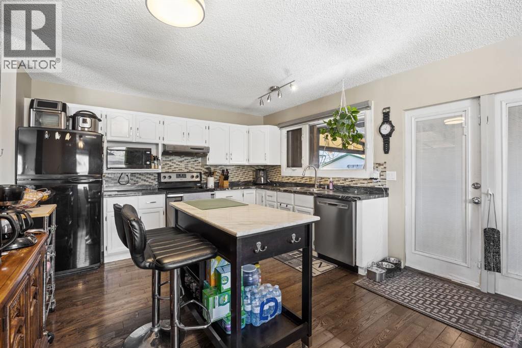 Single Family House Bungalow for Sale in  Olympia Drive SE Ogden Calgary 