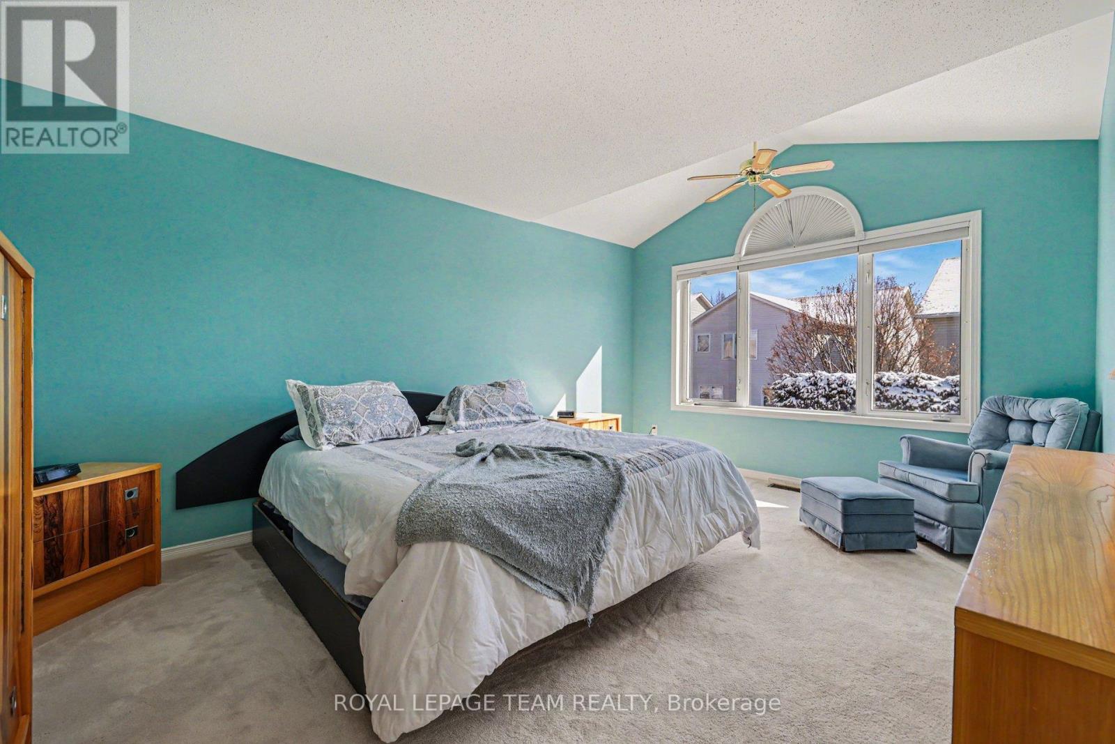 90 MORESBY DRIVE - 19