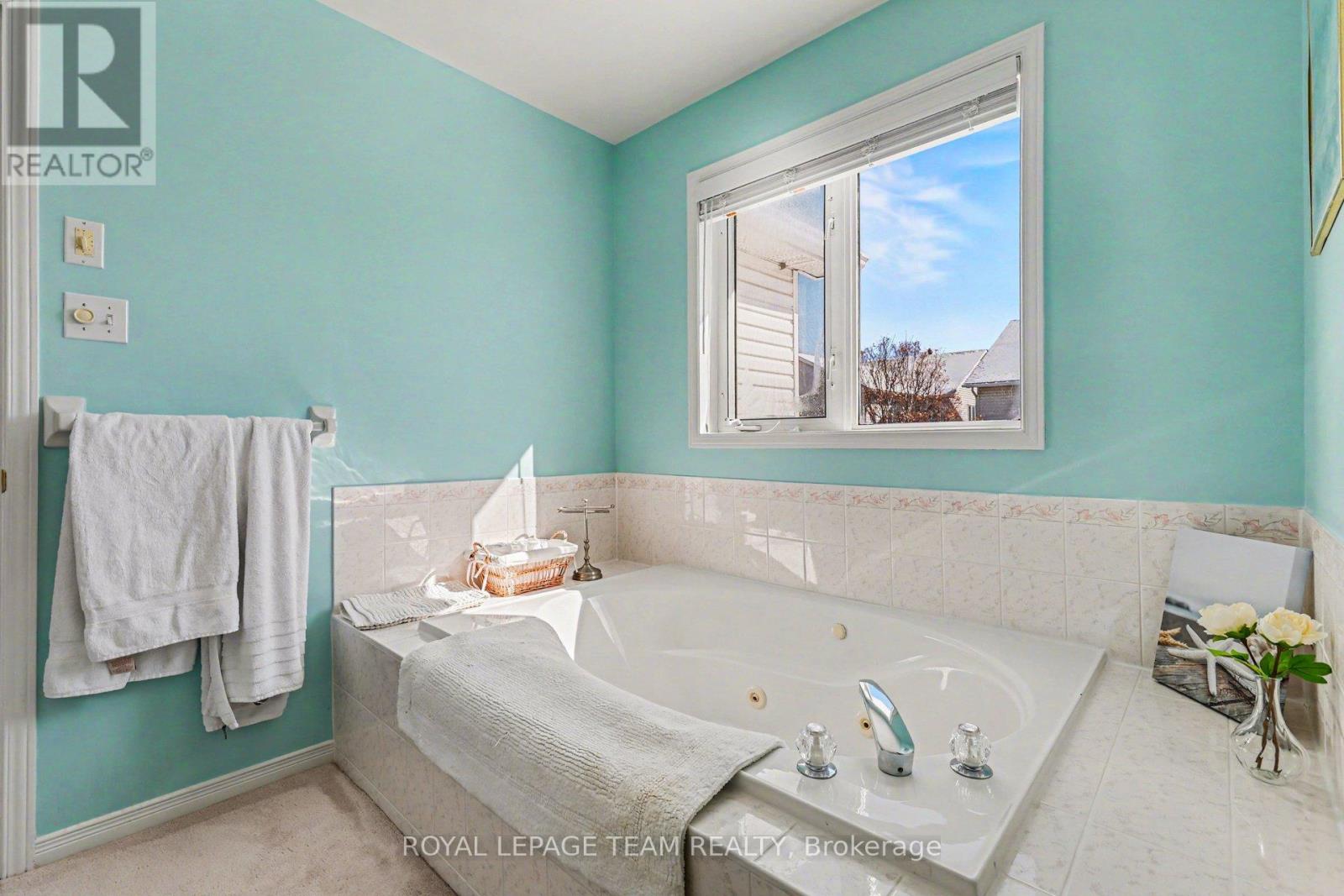 90 MORESBY DRIVE - 22