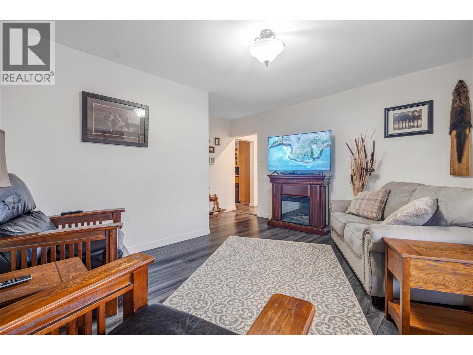 15902 Prairie Valley Road, Summerland