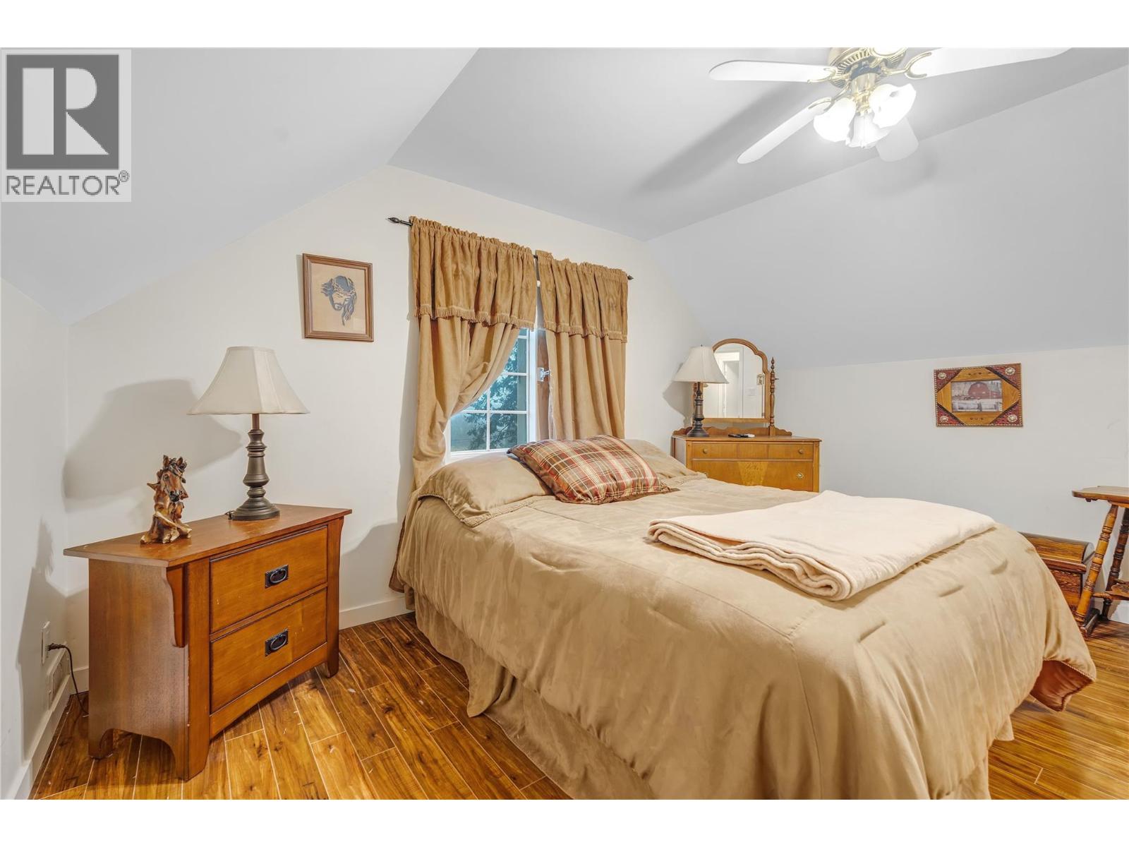 15902 Prairie Valley Road, Summerland