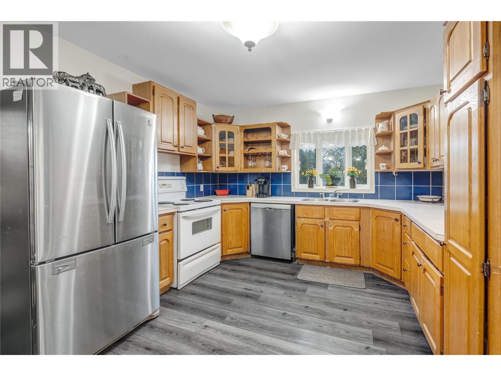 15902 Prairie Valley Road, Summerland