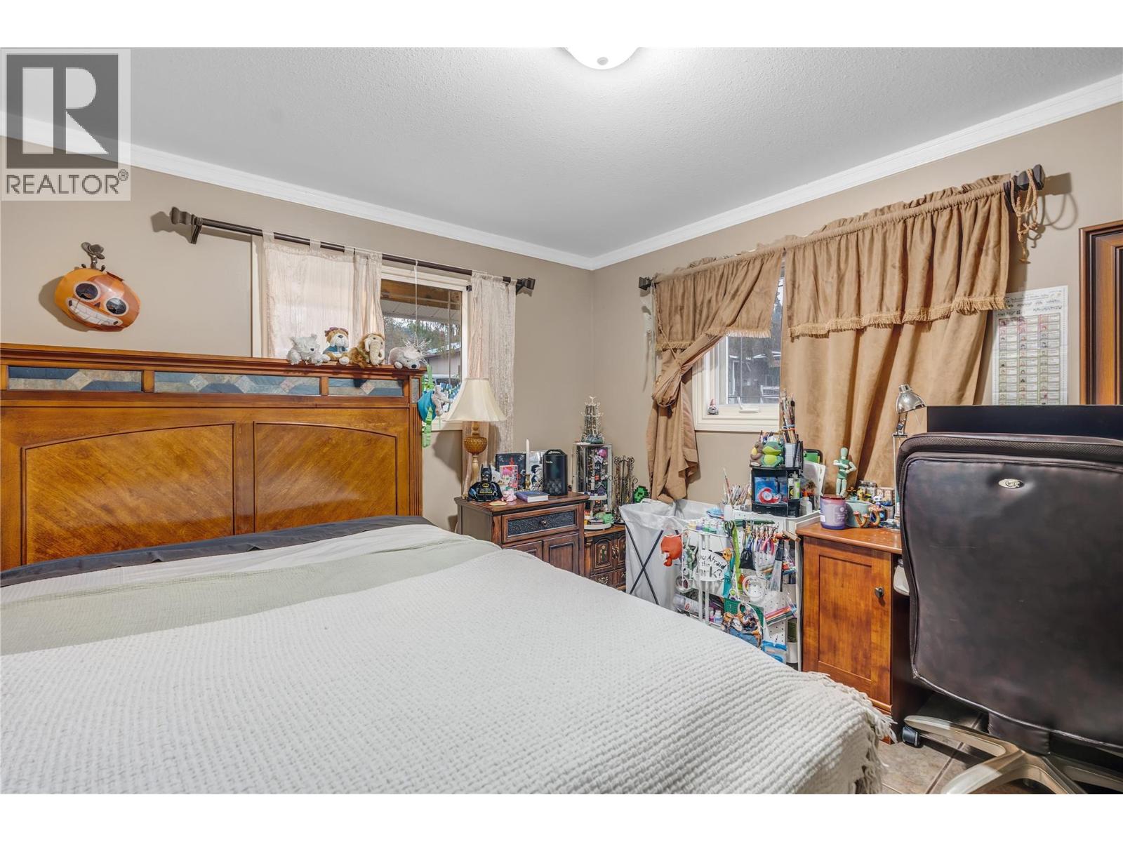 15902 Prairie Valley Road, Summerland