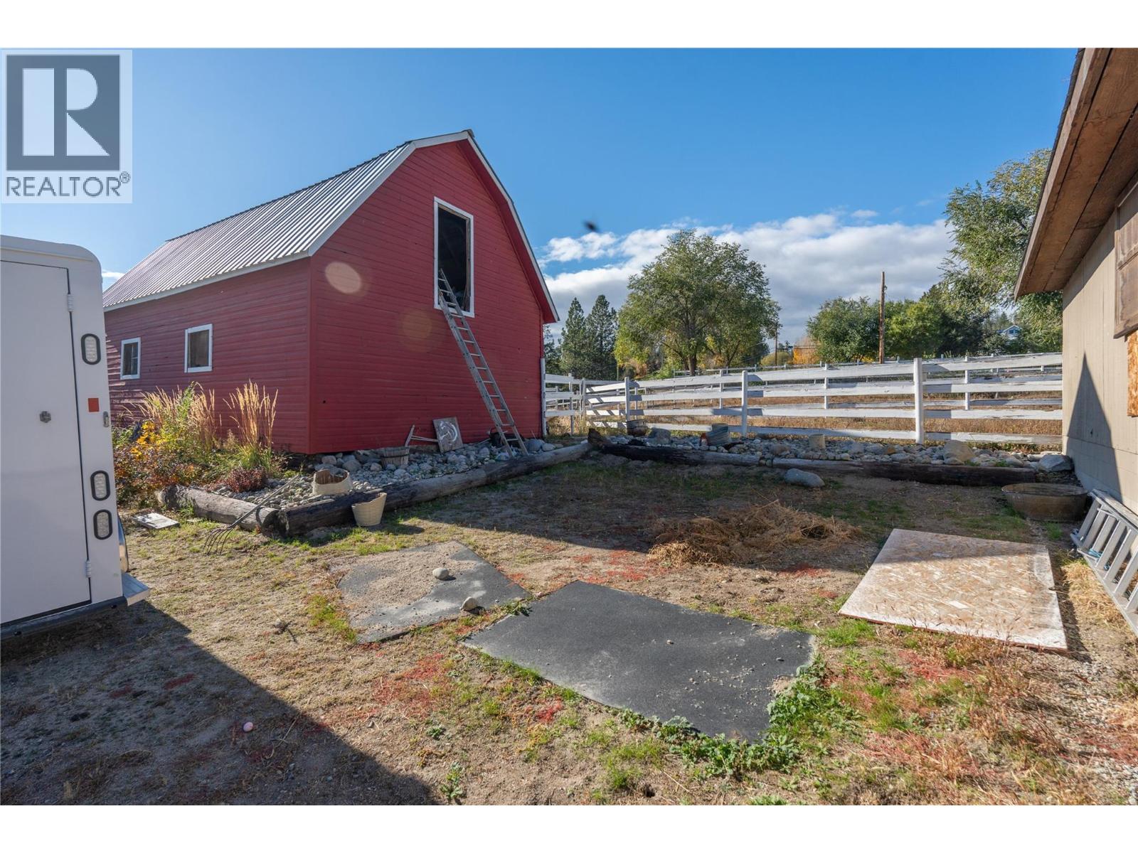 15902 Prairie Valley Road, Summerland