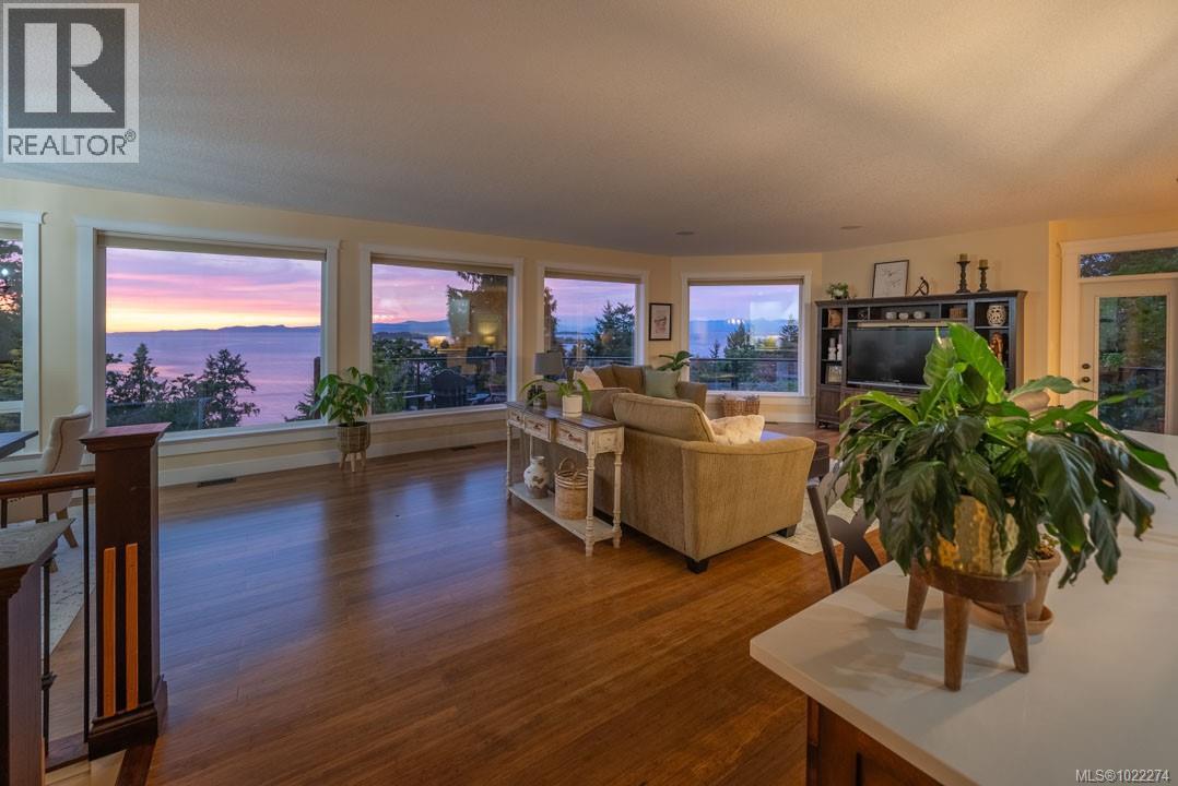 3182 DOLPHIN DR - 13