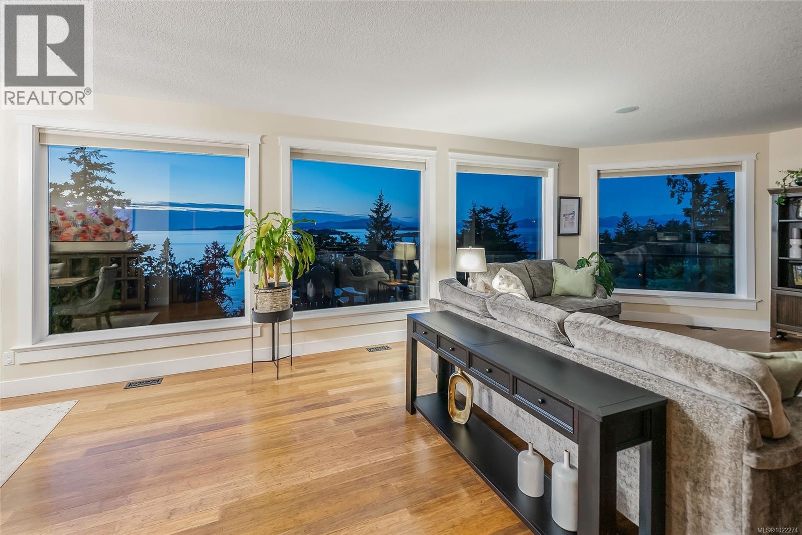 3182 DOLPHIN DR - 14