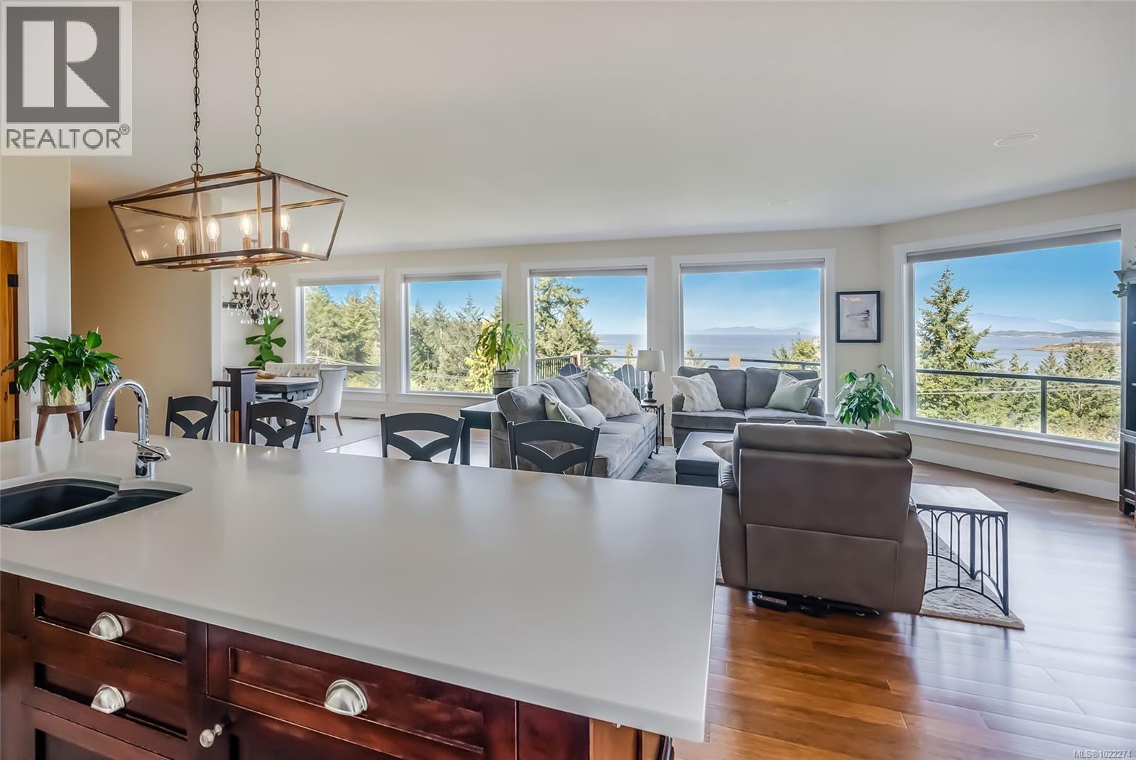 3182 Dolphin Dr - 17