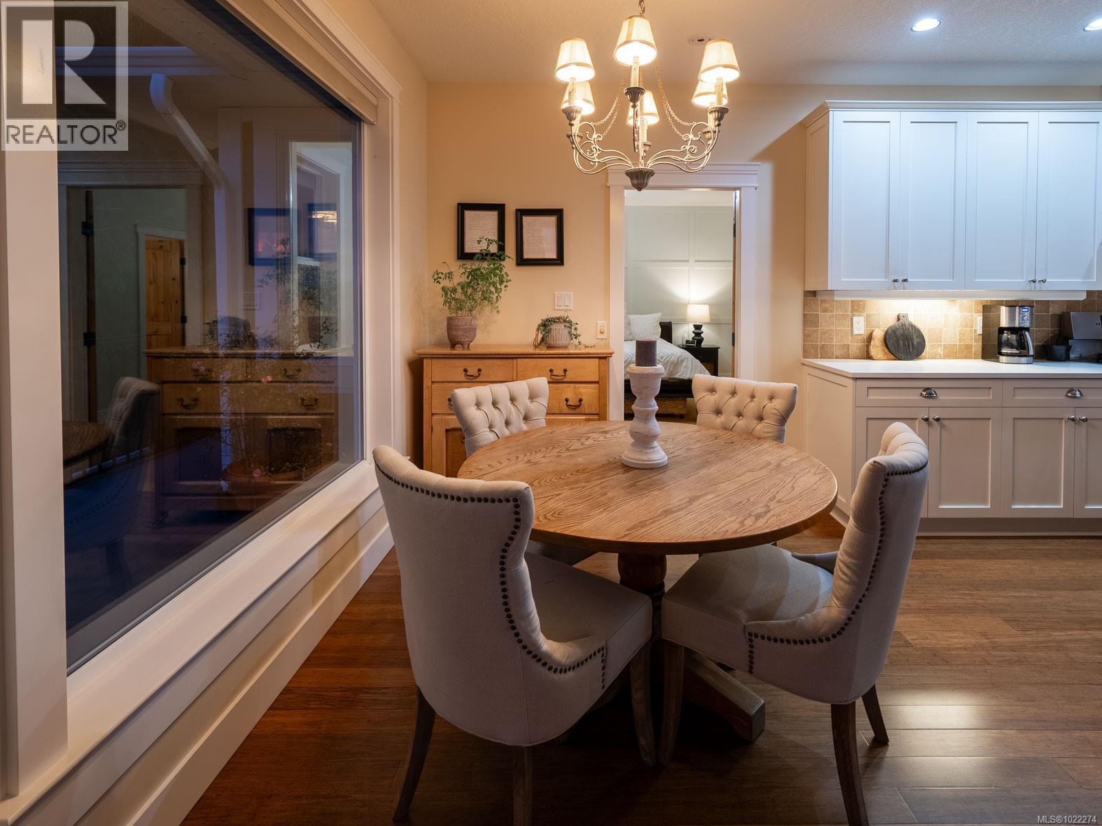 3182 DOLPHIN DR - 19