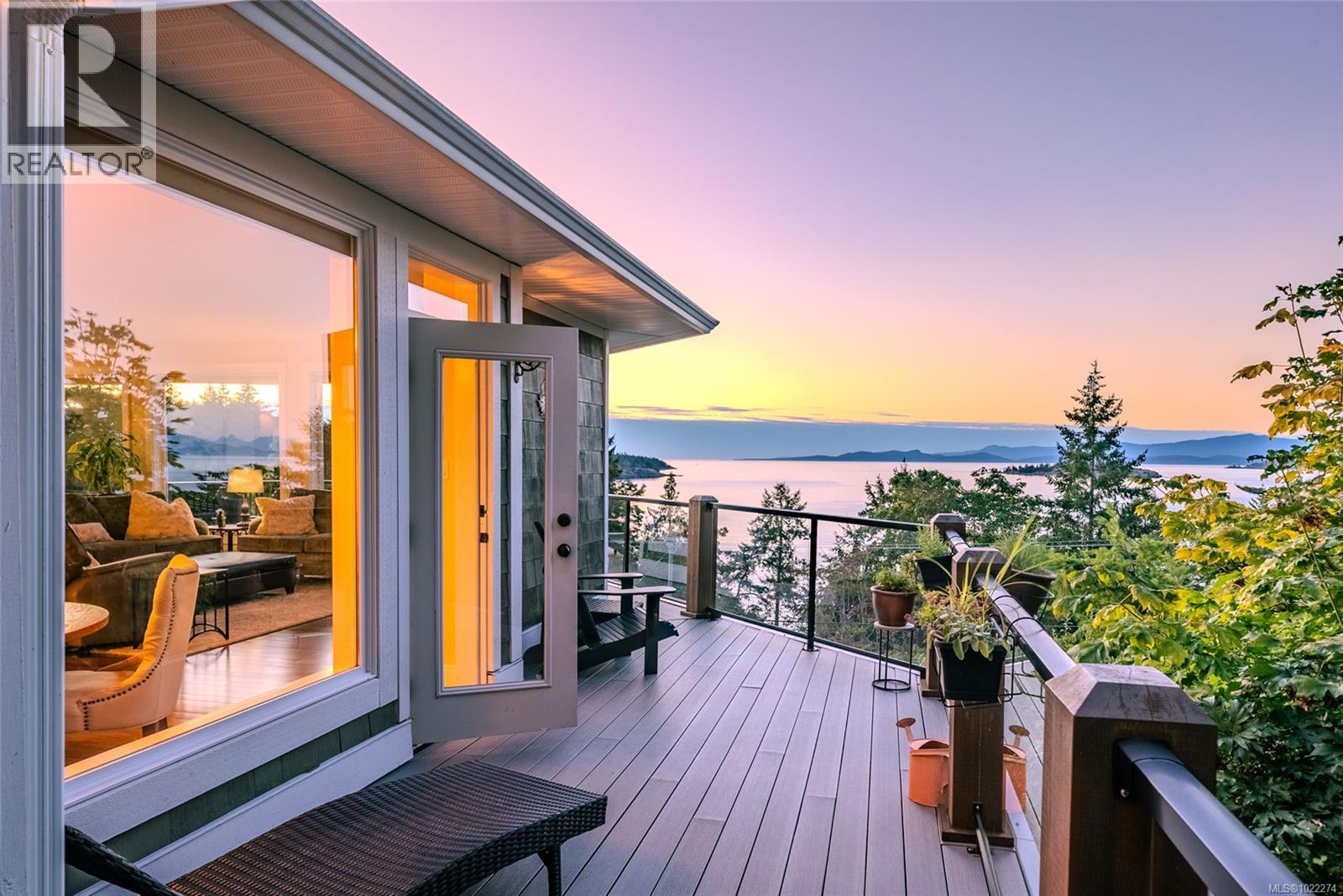 3182 DOLPHIN DR - 23