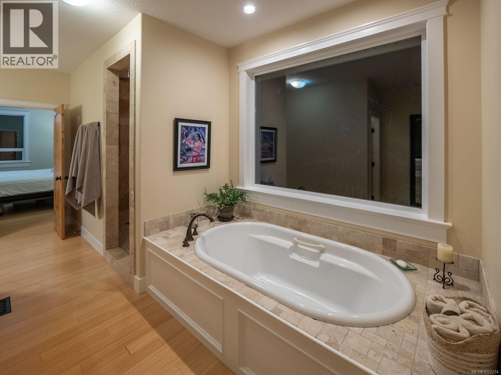 3182 Dolphin Dr - 38