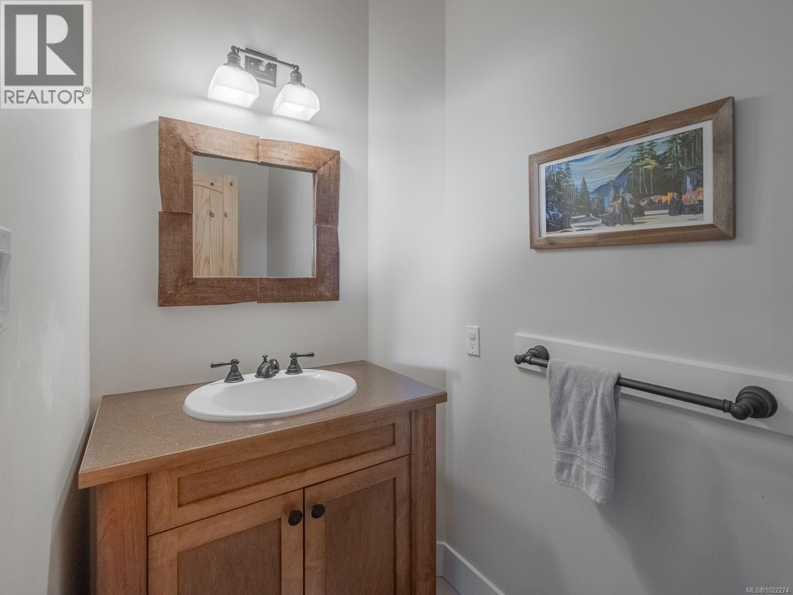 3182 Dolphin Dr - 39