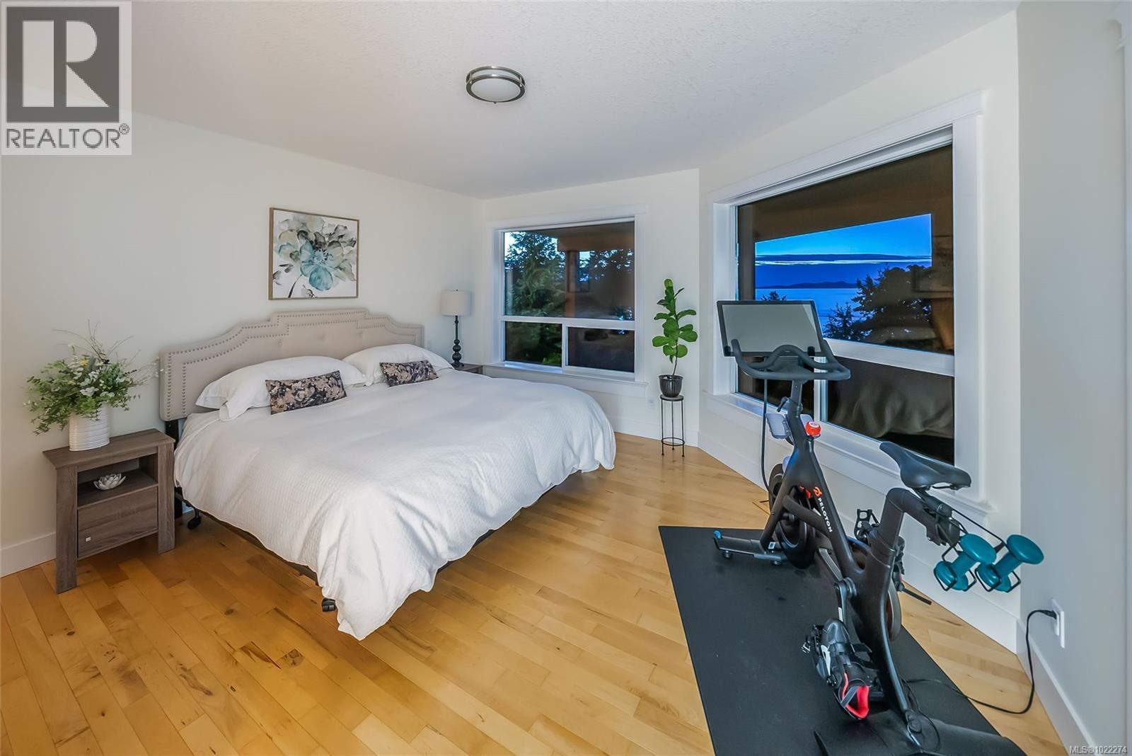 3182 Dolphin Dr - 42