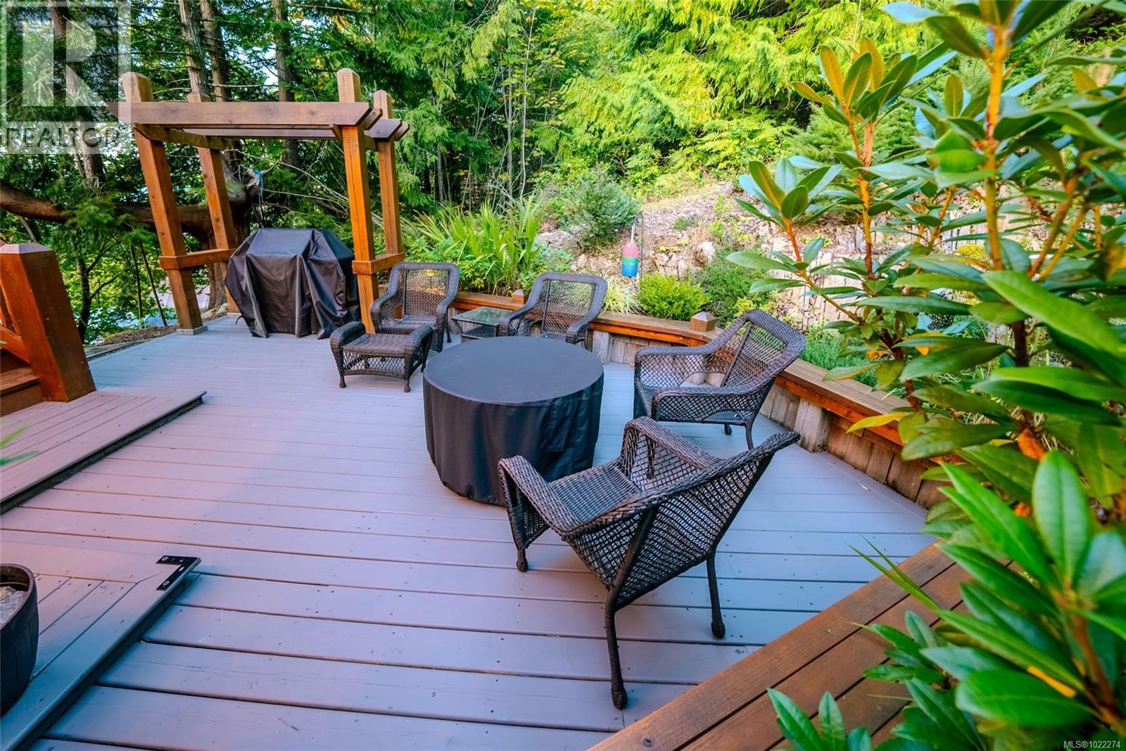 3182 DOLPHIN DR - 46