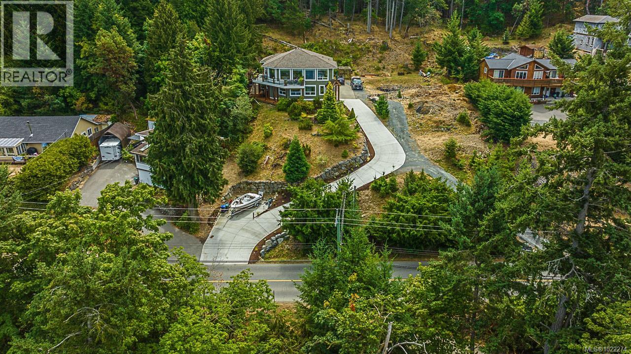 3182 DOLPHIN DR - 52