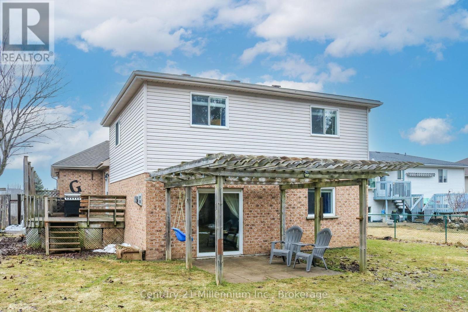 61 ALBERY COURT - 4