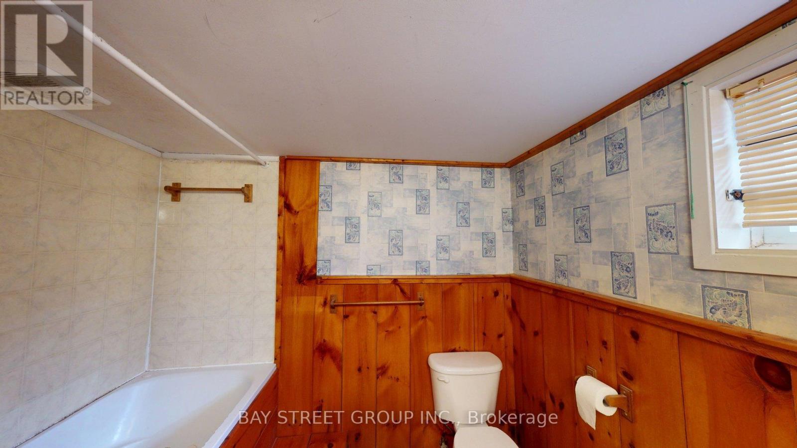 106 WYE VALLEY ROAD - 32