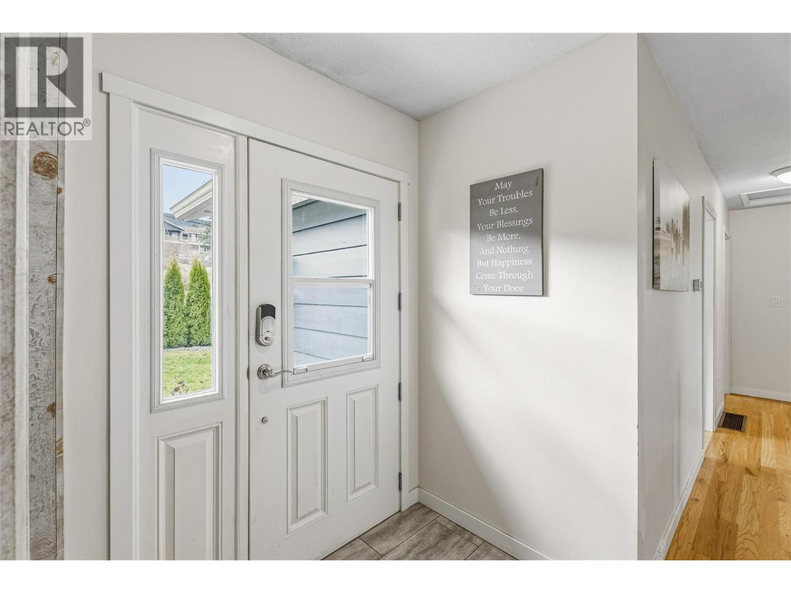 1971 3 AVENUE SE - 5