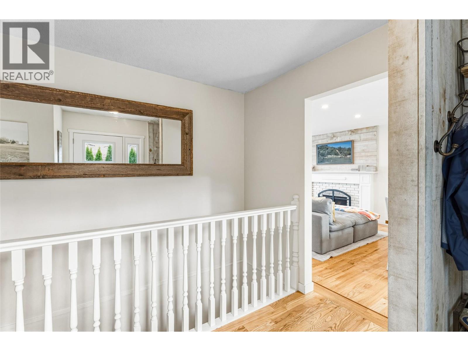 1971 3 AVENUE SE - 7