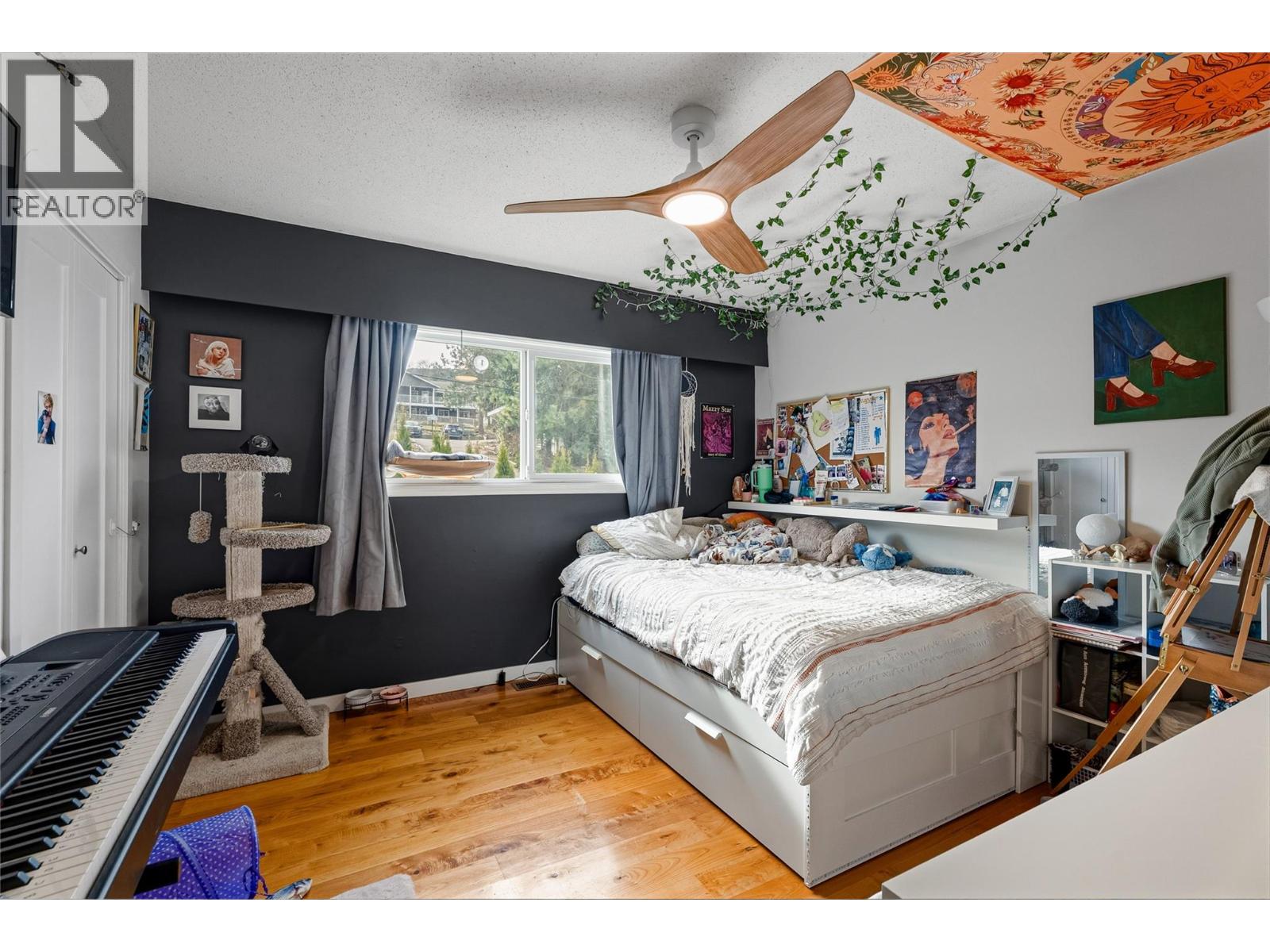 1971 3 AVENUE SE - 25