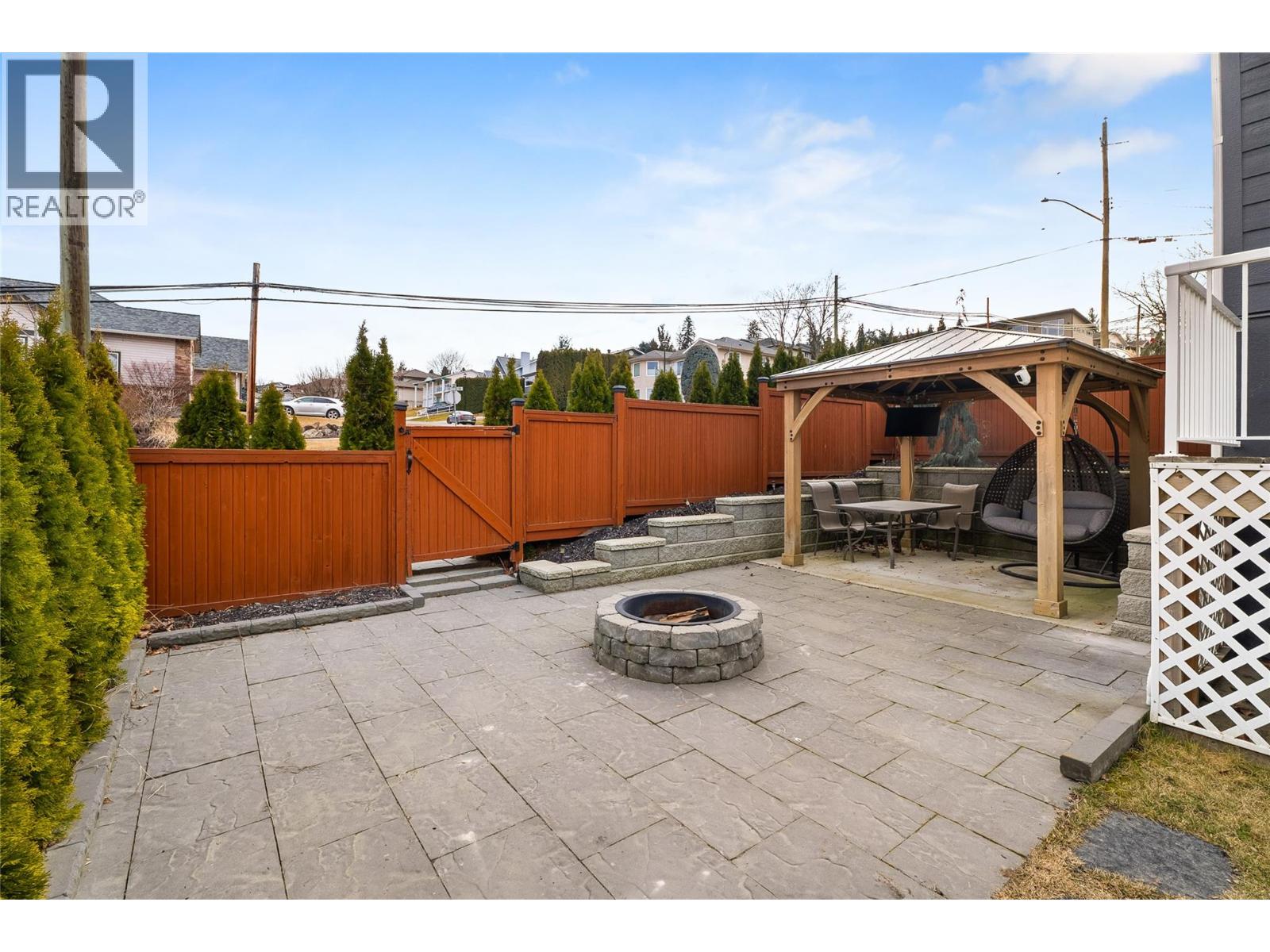 1971 3 AVENUE SE - 52