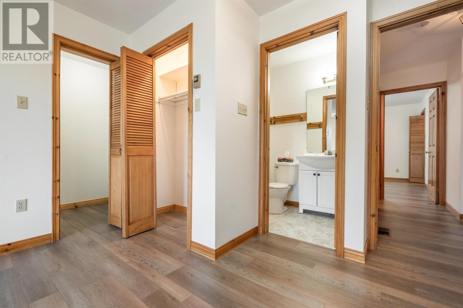 489 TERRACE STREET - 36