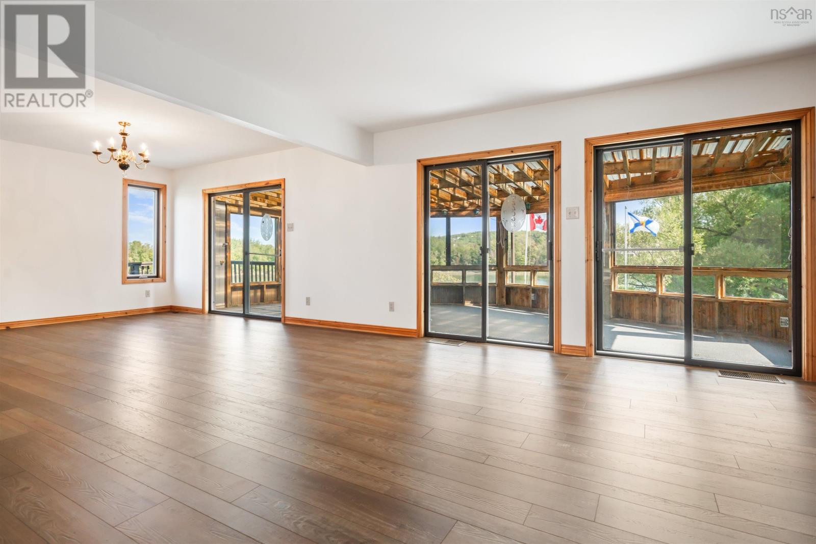 489 TERRACE STREET - 21