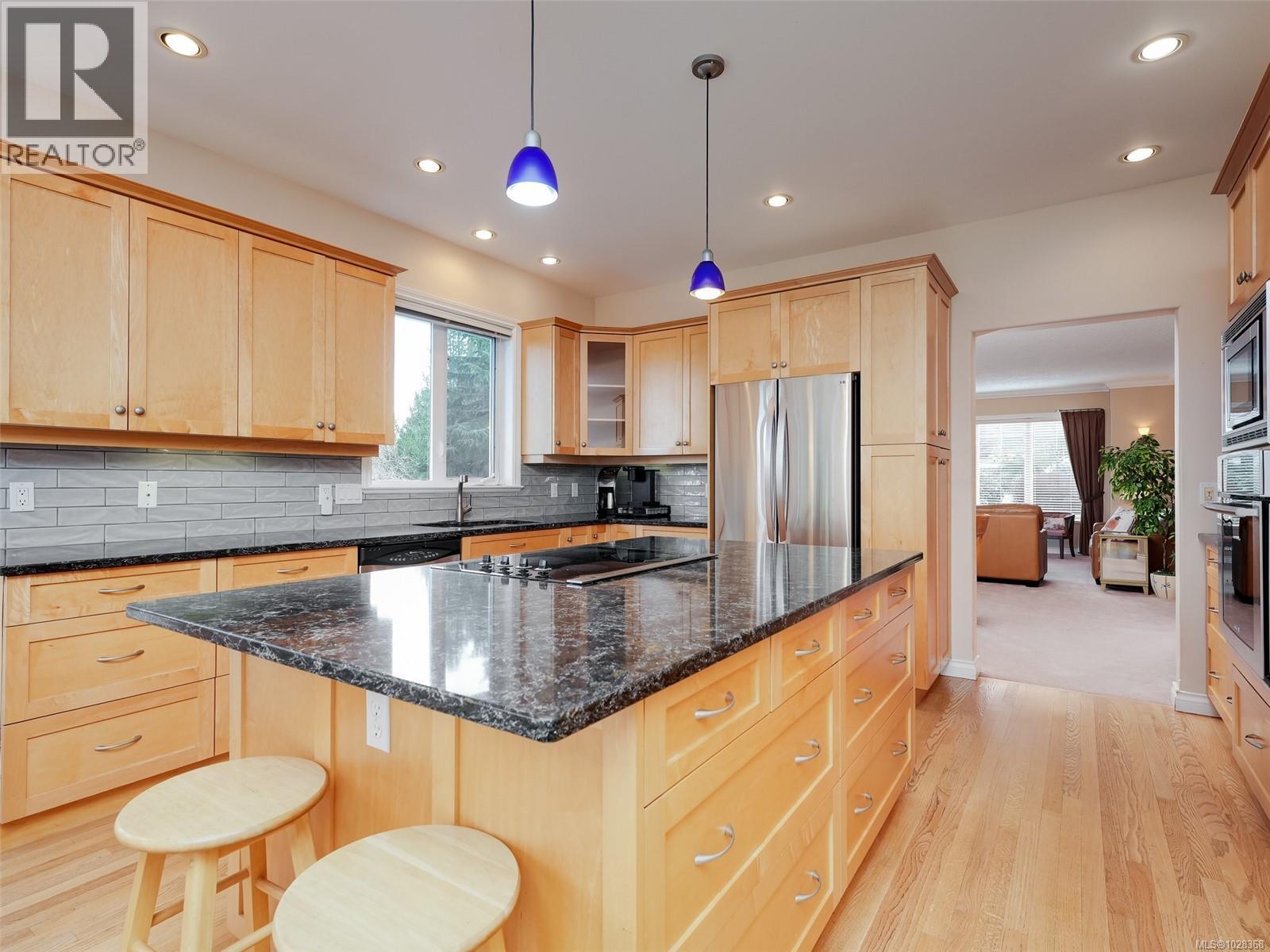  1668 Cresswell Drive, North Saanich