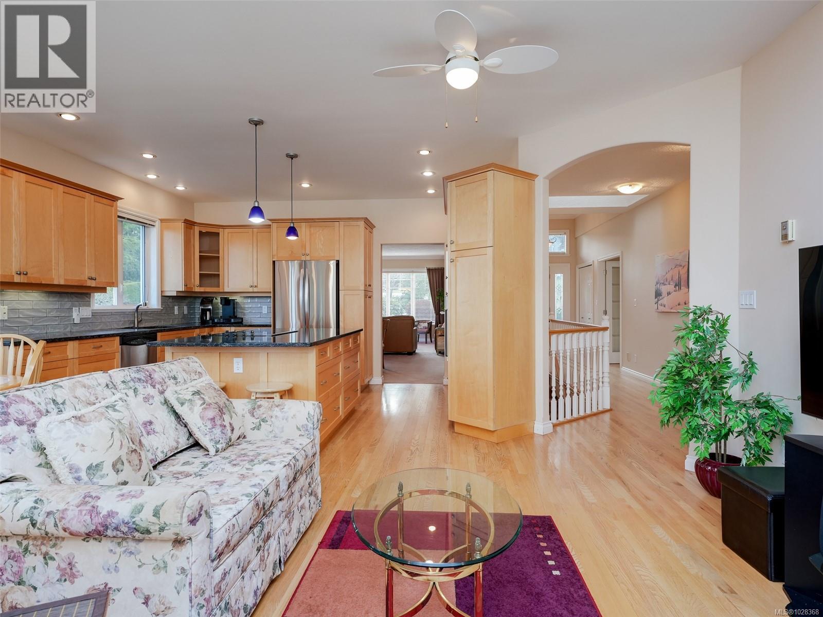  1668 Cresswell Drive, North Saanich