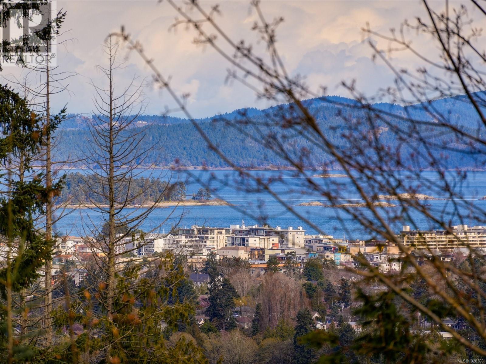  1668 Cresswell Drive, North Saanich