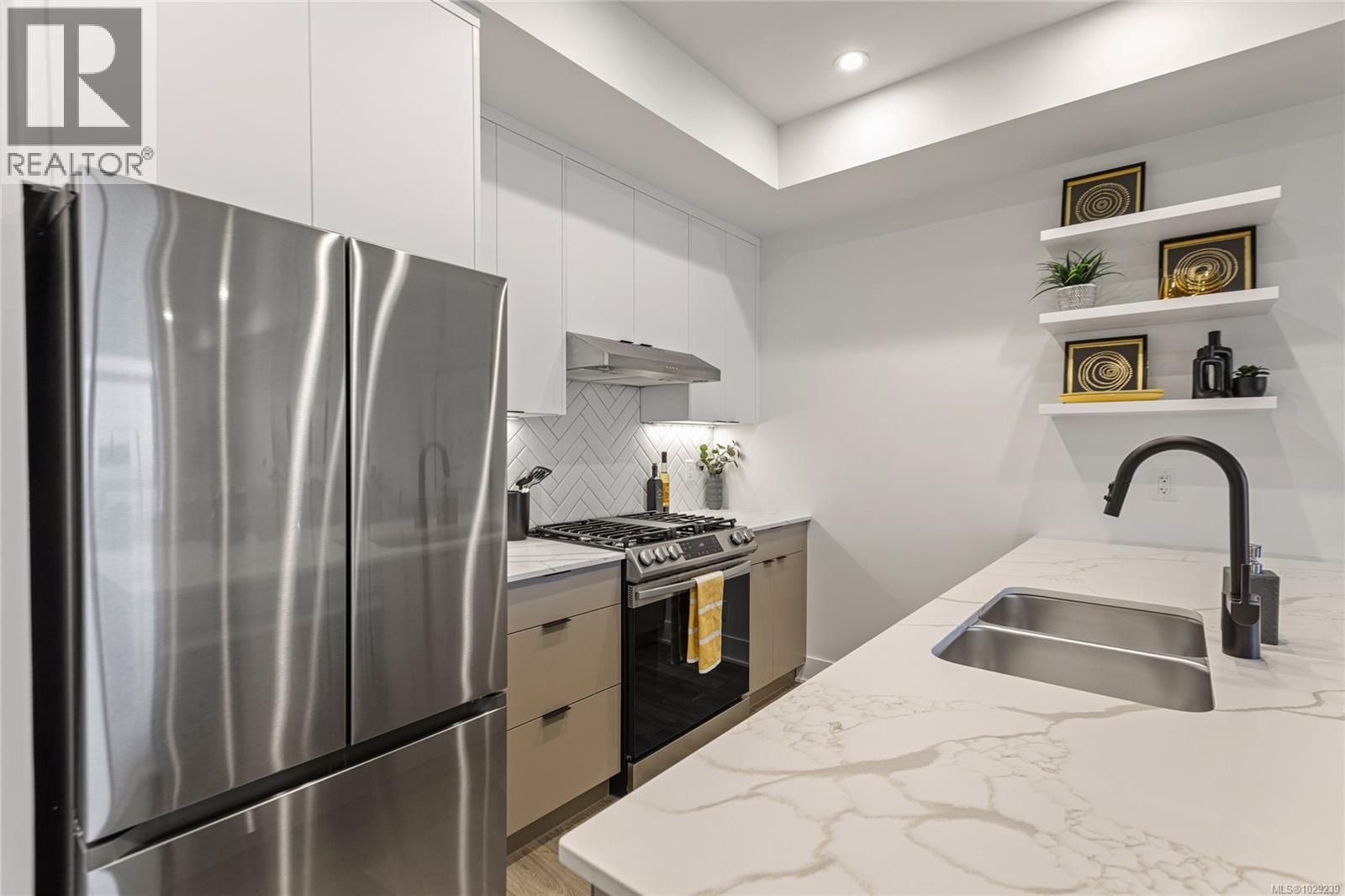 309 1114 Samar Crescent, Langford