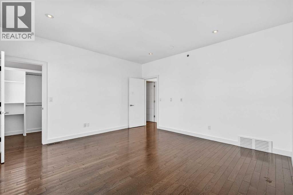 Single Family House for Sale in  Aspen Meadows Hill SW Aspen Woods Calgary 