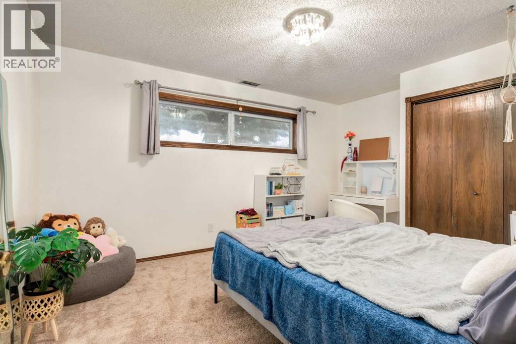 Single Family House Bungalow for Sale in  Sunmount Road SE Sundance Calgary 