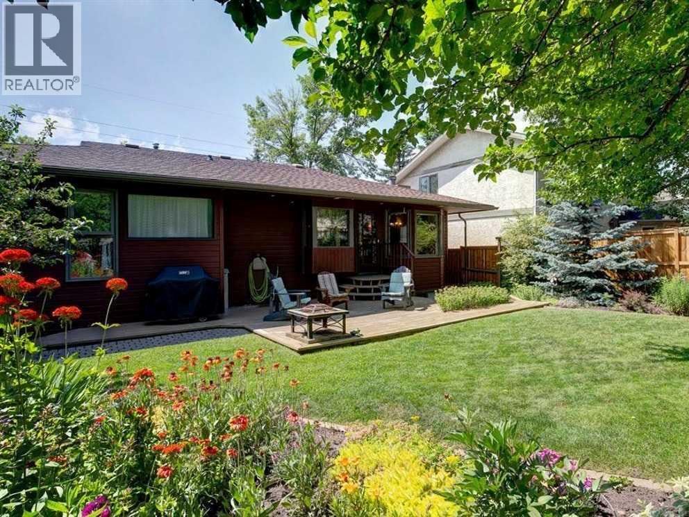 Single Family House Bungalow for Sale in  Sunmount Road SE Sundance Calgary 