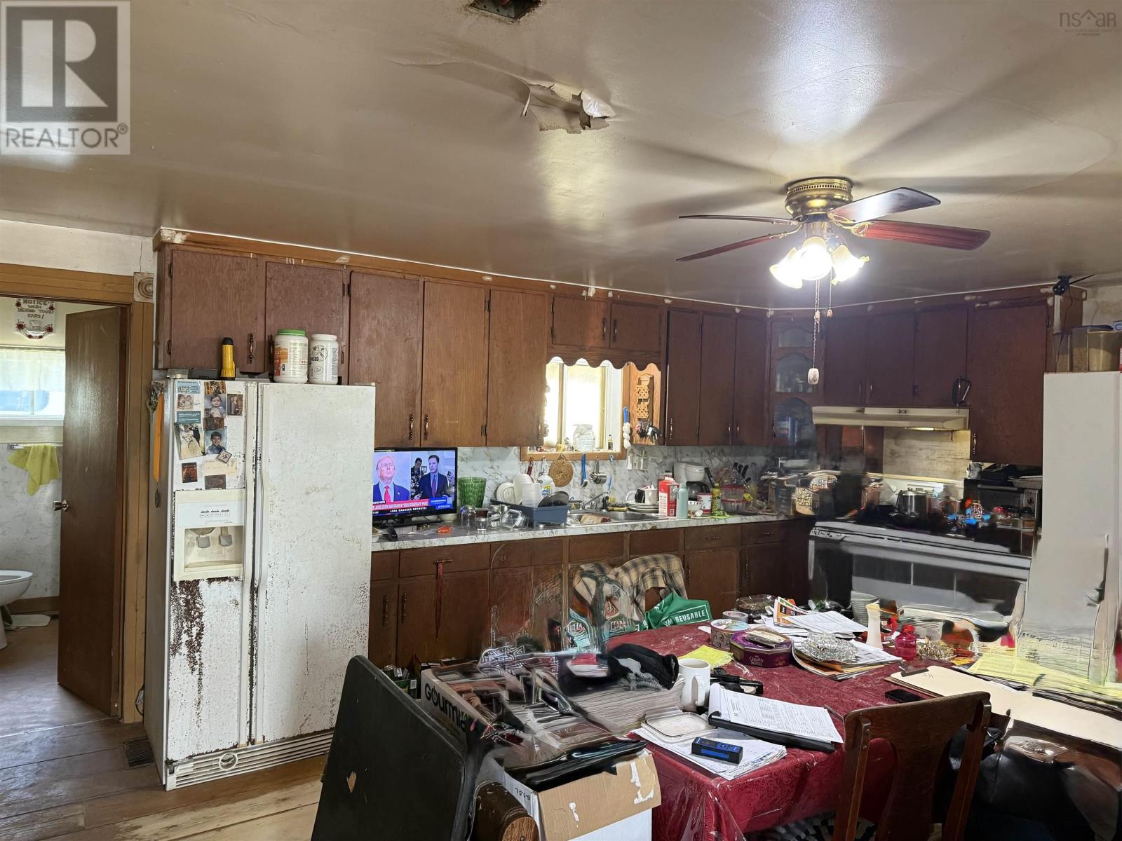 Property 7 of 27 of 8781 & 8775 Highway 215