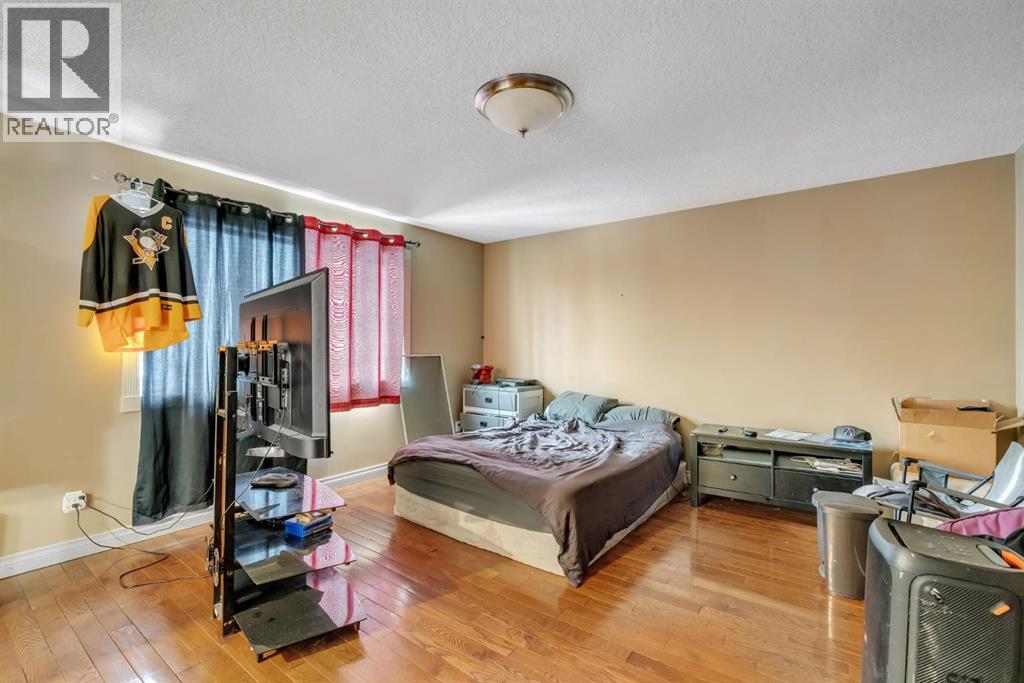 35 Cranleigh Drive SE, Calgary, Alberta