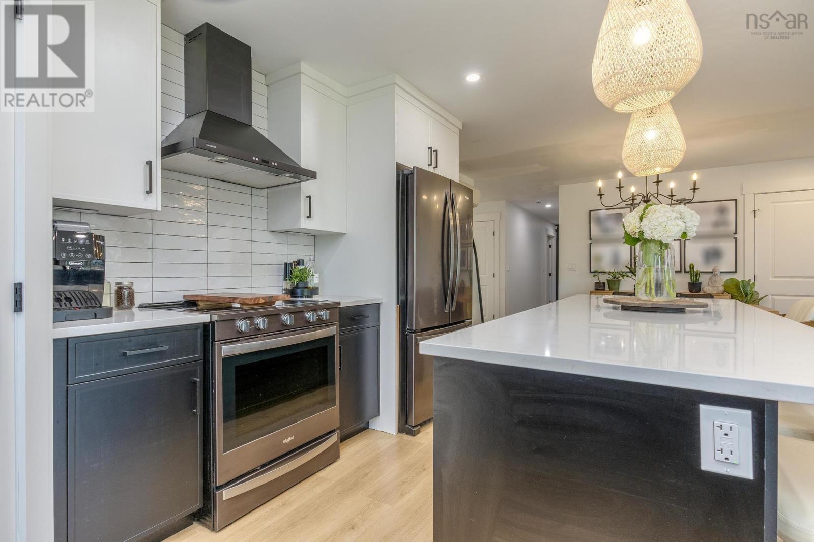 Property 2 of 49 of 4838 Highway 2