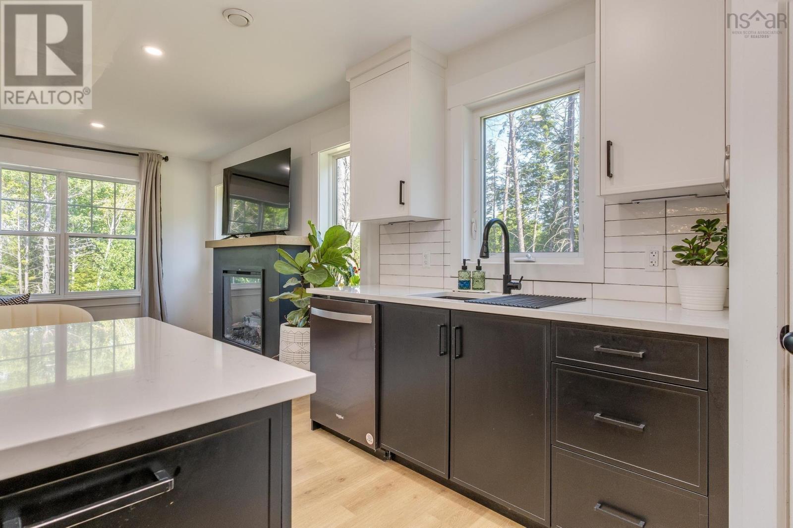 Property 3 of 49 of 4838 Highway 2