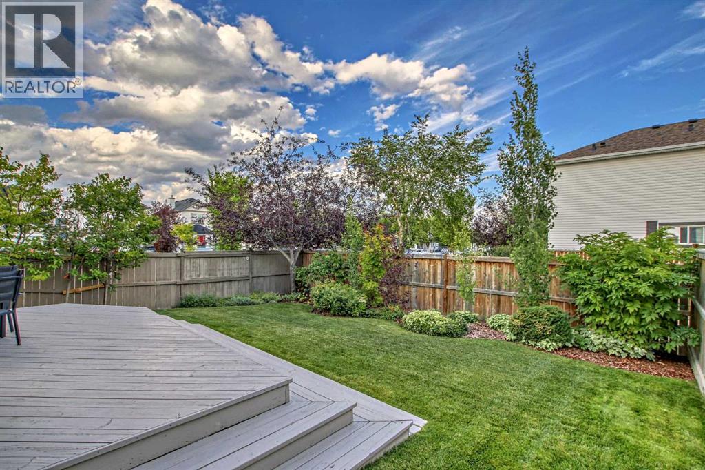 Single Family House for Sale in  Everridge Way SW Evergreen Calgary 