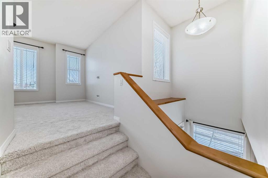 Single Family House for Sale in  Everridge Way SW Evergreen Calgary 