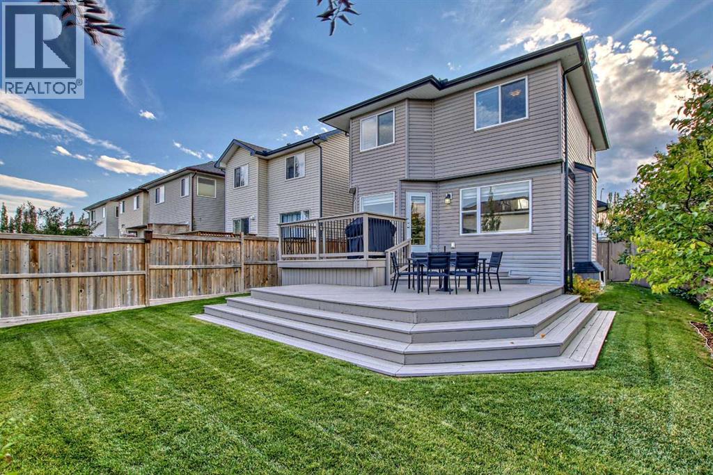 Single Family House for Sale in  Everridge Way SW Evergreen Calgary 