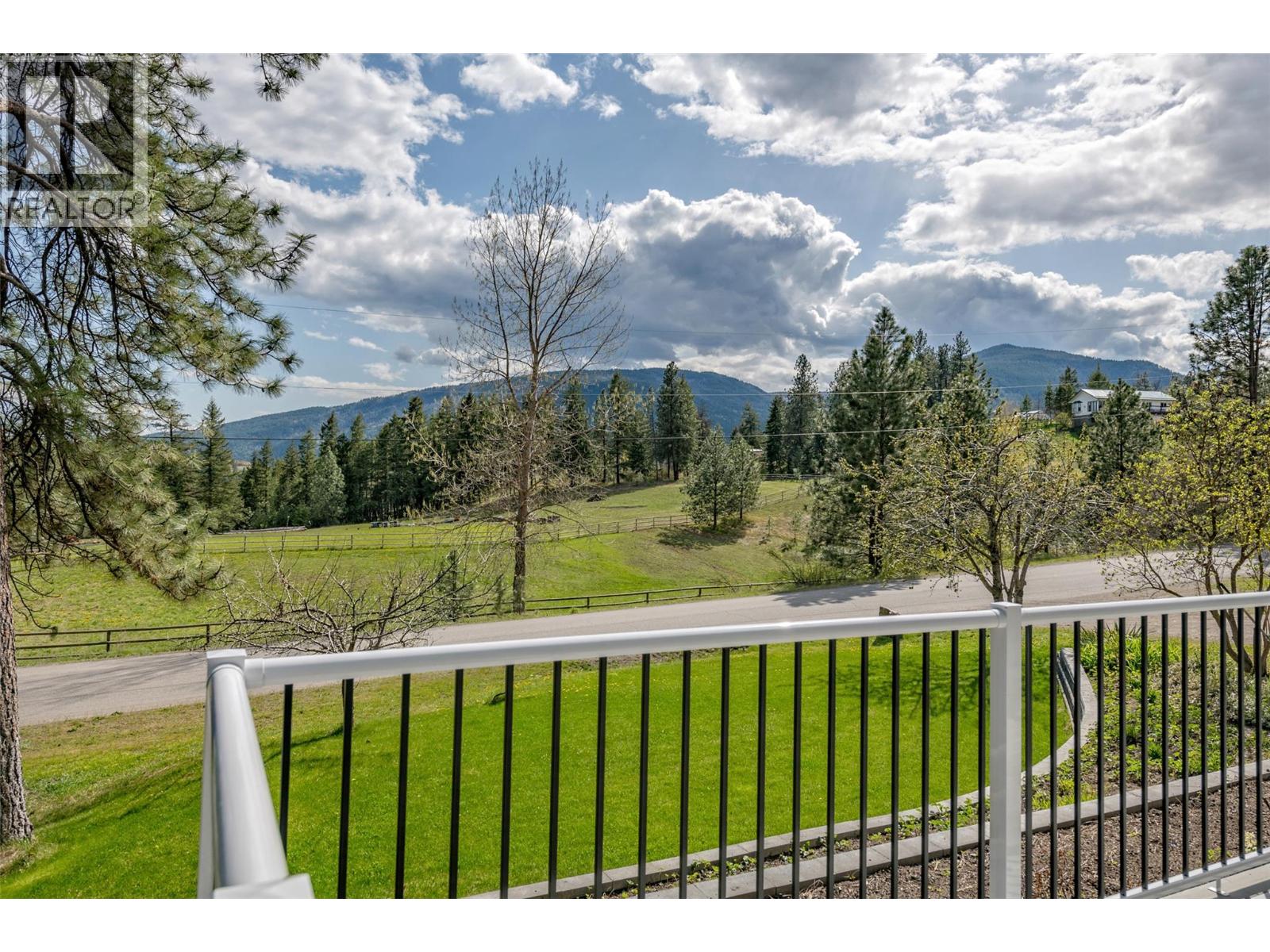 2962 McTavish Road, Salmon Arm