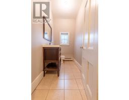 47 Leslie Street thumbnail 22