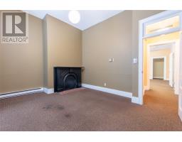 47 Leslie Street thumbnail 15