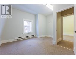 47 Leslie Street thumbnail 23