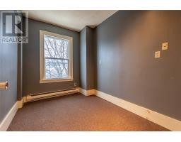 47 Leslie Street thumbnail 39