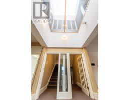 47 Leslie Street thumbnail 26