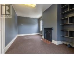 47 Leslie Street thumbnail 37