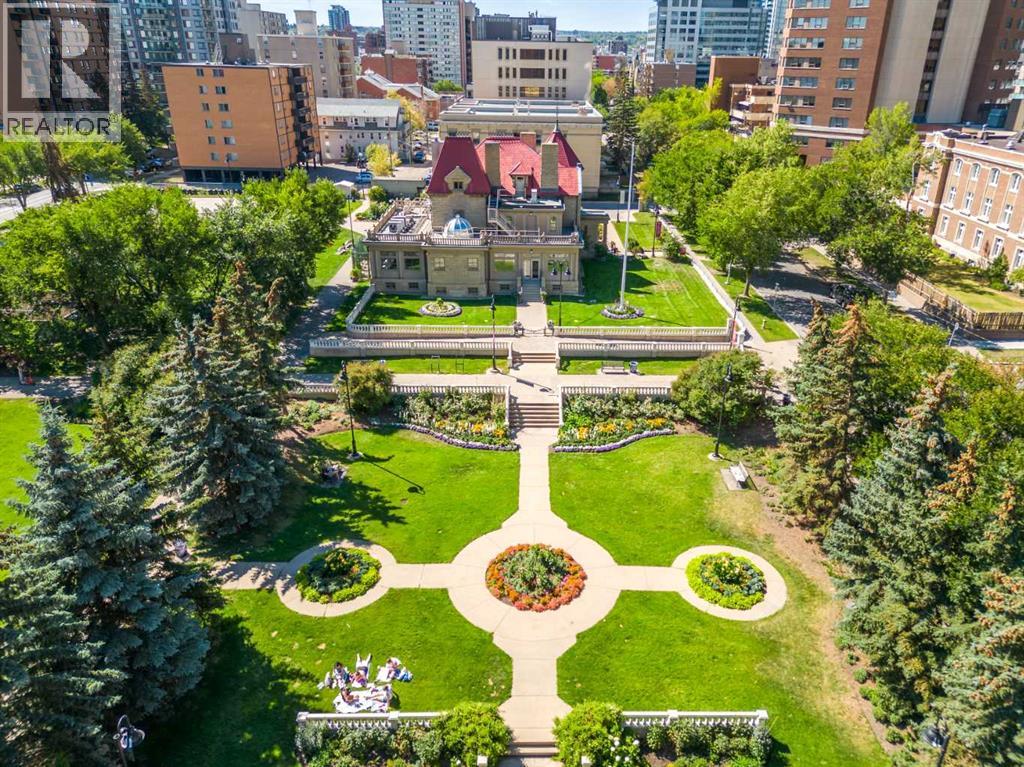 Single Family House for Sale in   th Avenue SW Cliff Bungalow Calgary 